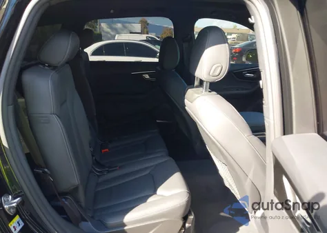 2025 Audi Q7 Premium Plus 45 Tfsi Quattro Tiptronic z USA, uszkodzony, nr VIN WA1LCBF72SD009132